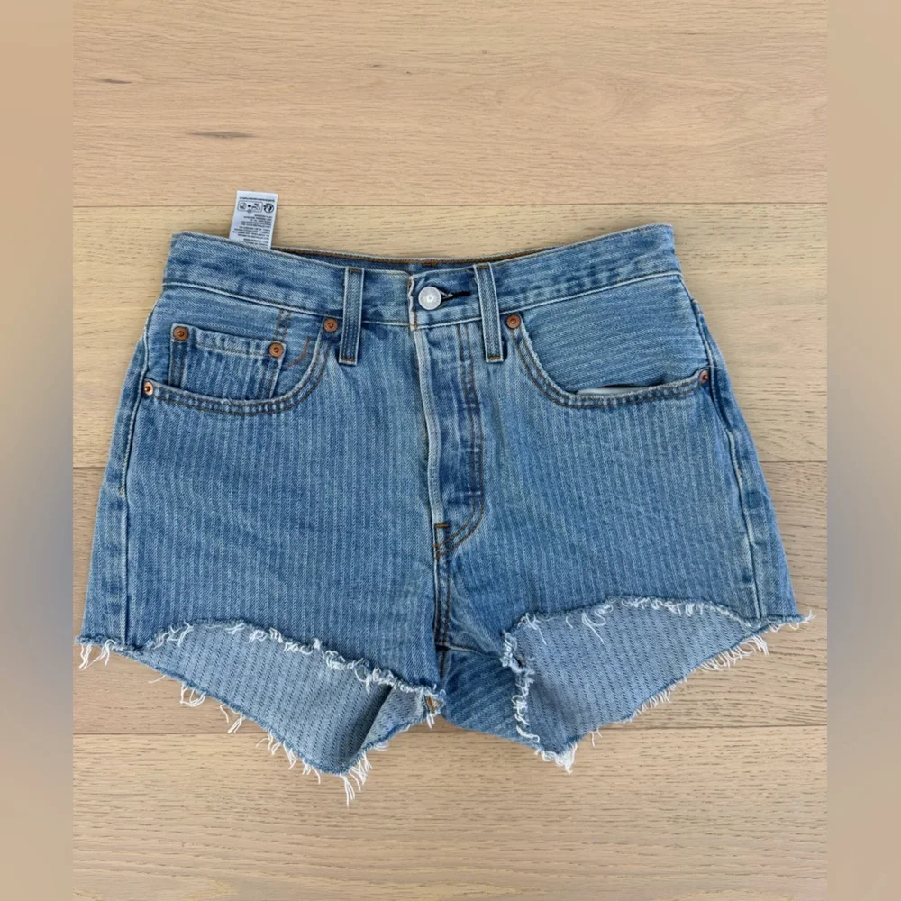Levi’s 501 Striped Denim Shorts (Size 27) Classic 90s Style